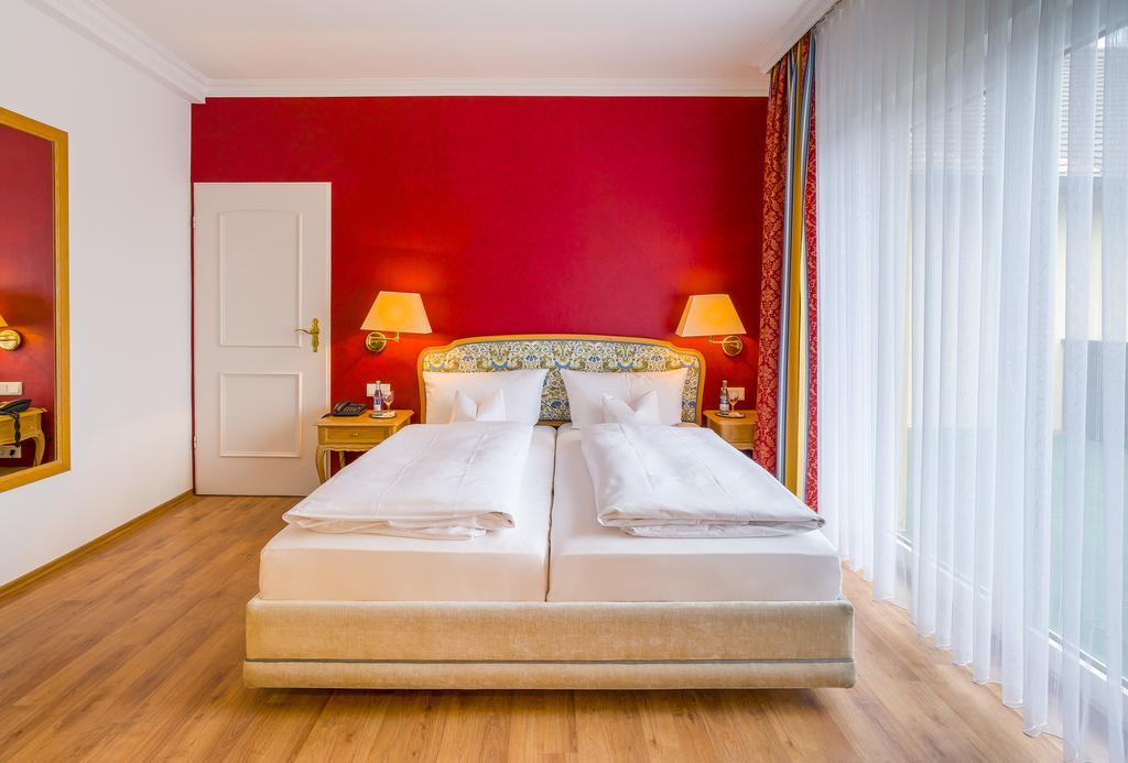 Hotel Krone Alzenau in Unterfranken Room photo